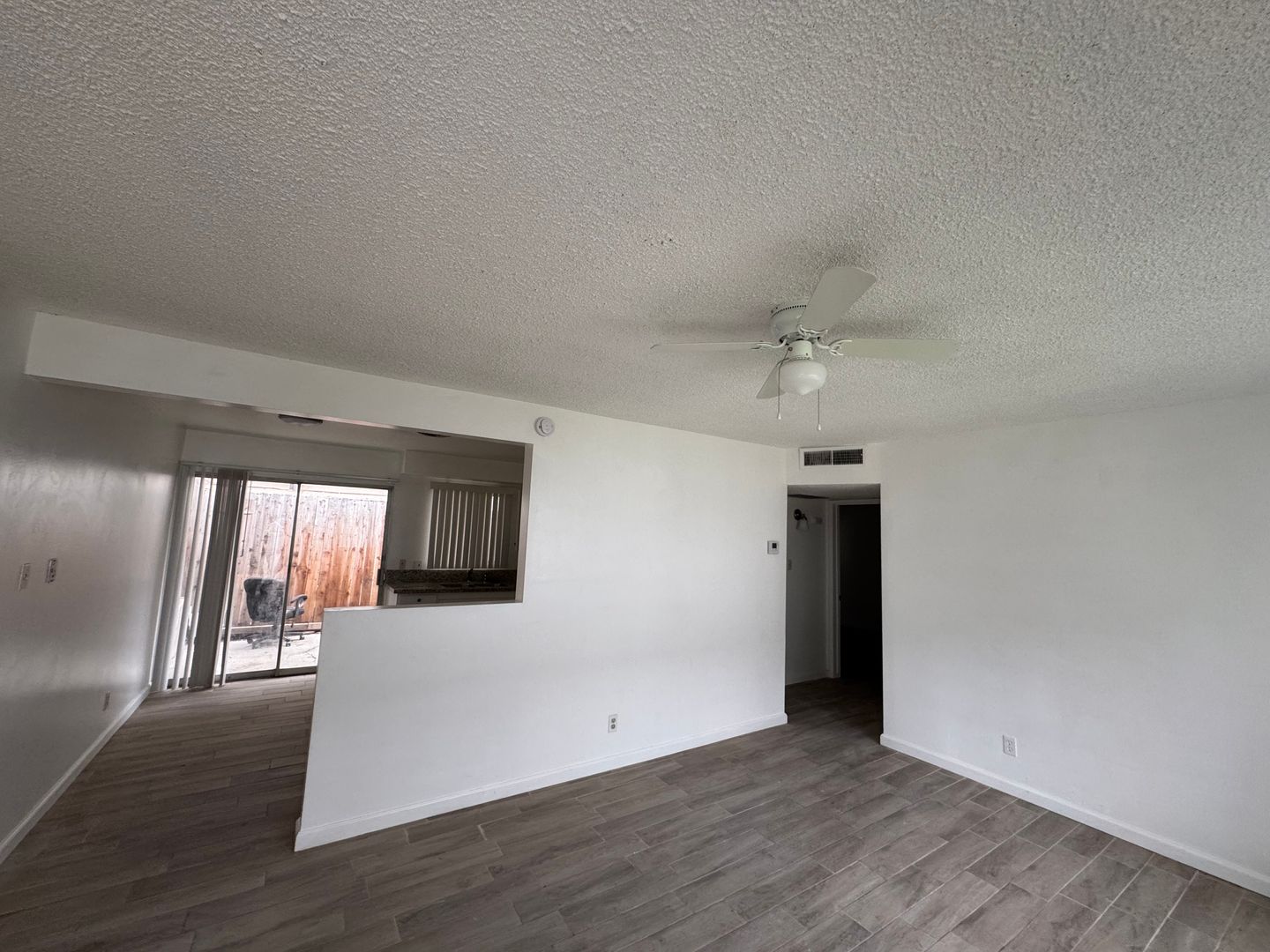 Bakersfield Apartment: 2600 Haley St