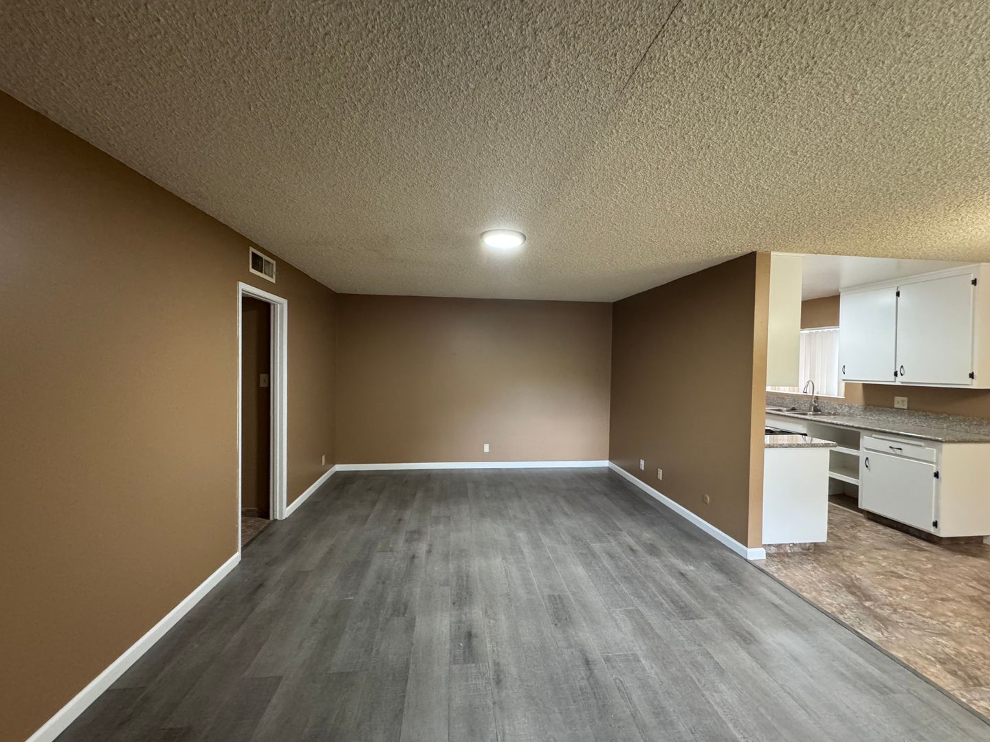 Bakersfield Apartment: 3752-3798 Dana