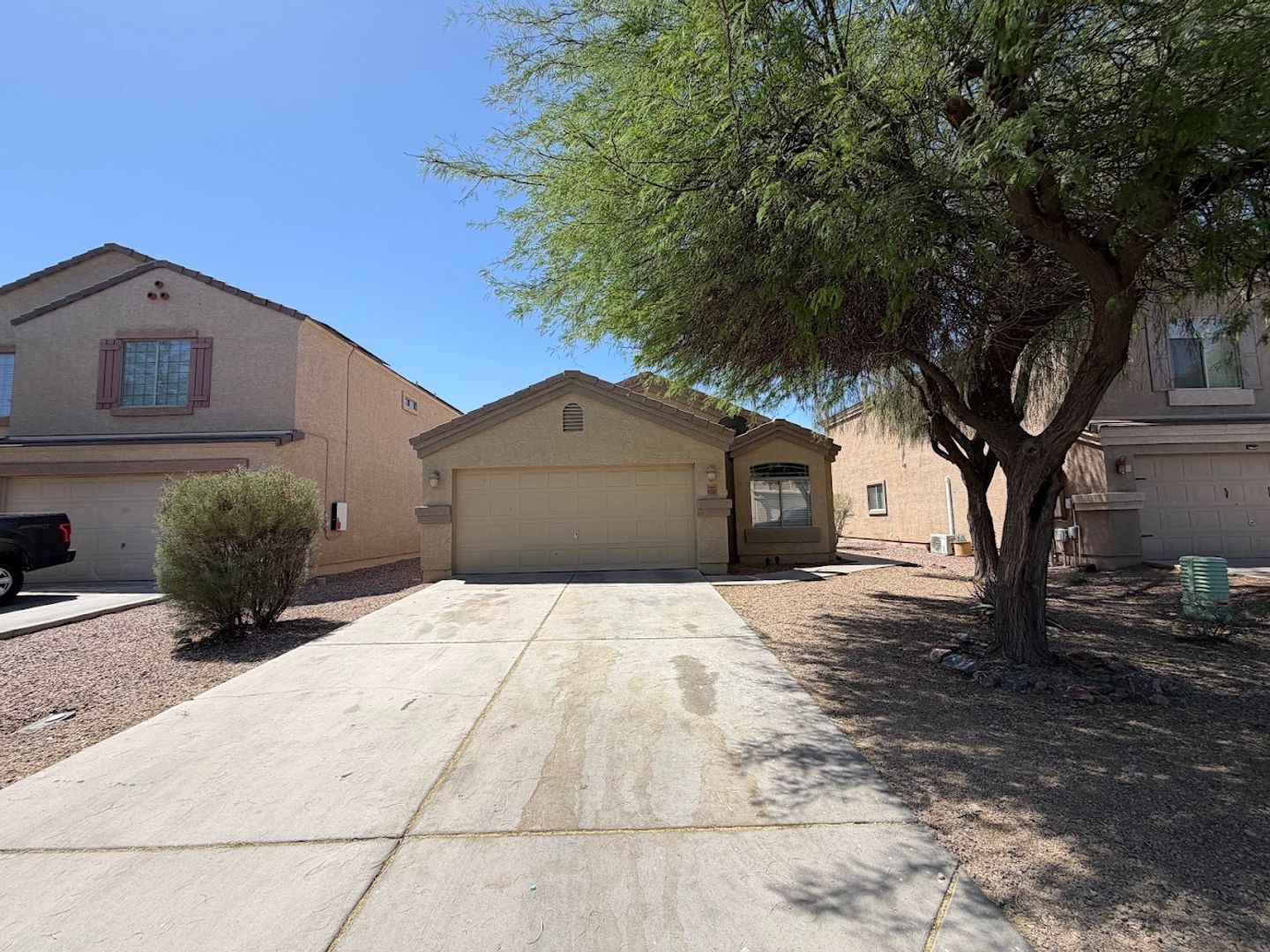 Maricopa House: 43269 W Arizona Ave