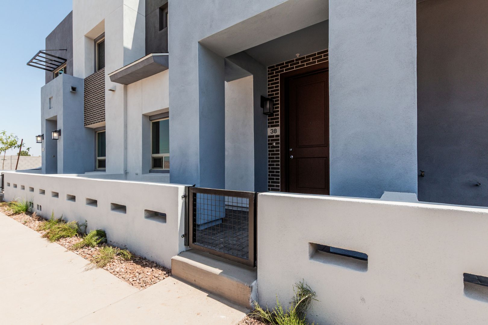 Chandler Townhome: 733 E. Commonwealth Ave 4