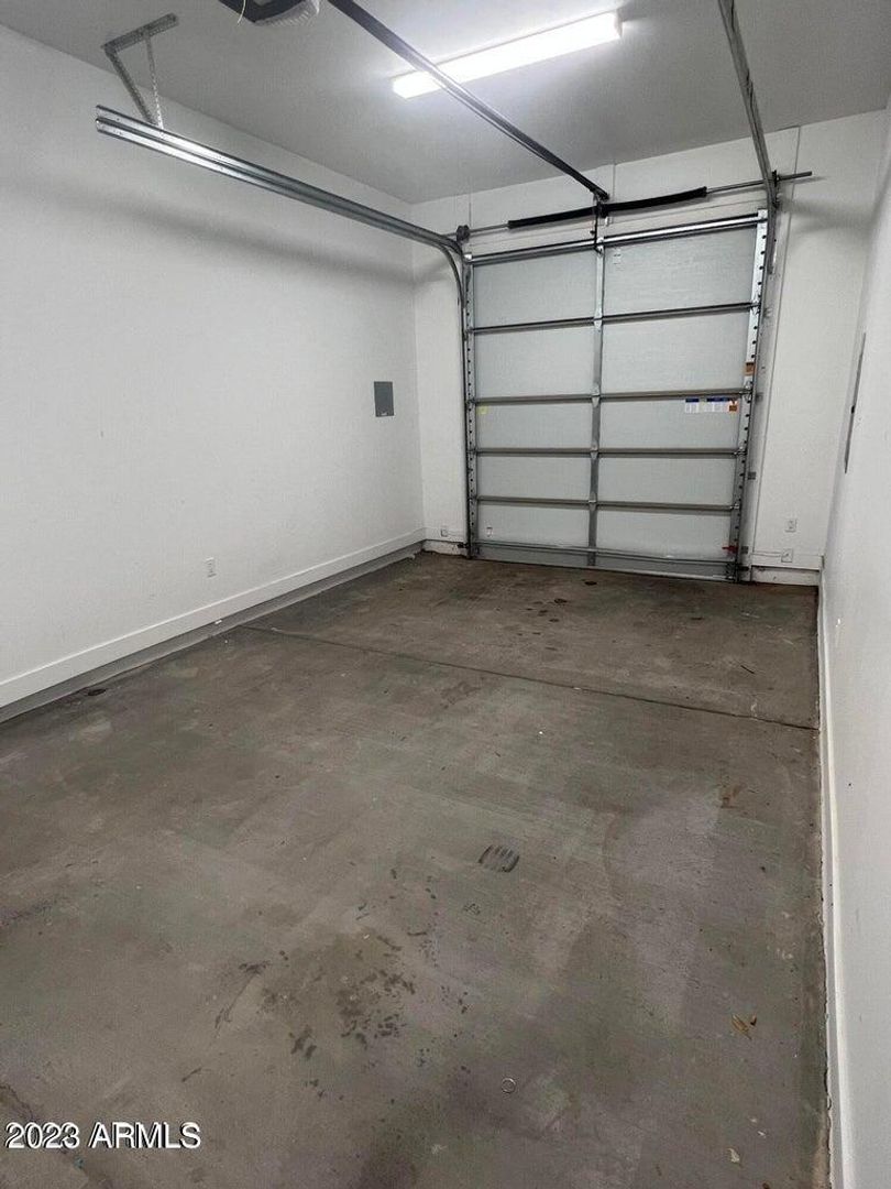 Phoenix House: 615 N 6th Ave