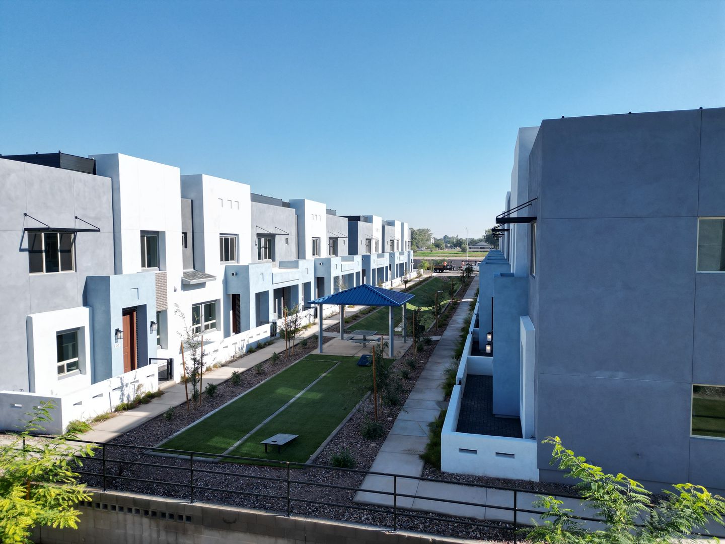 Chandler Townhome: 733 E. Commonwealth Ave 15