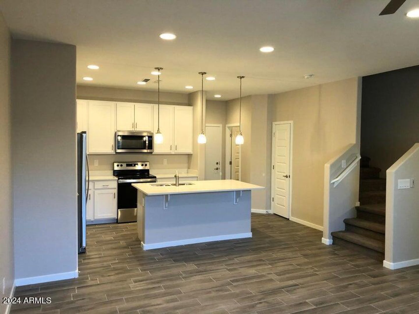 6122 S Roosevelt St 2 of 8