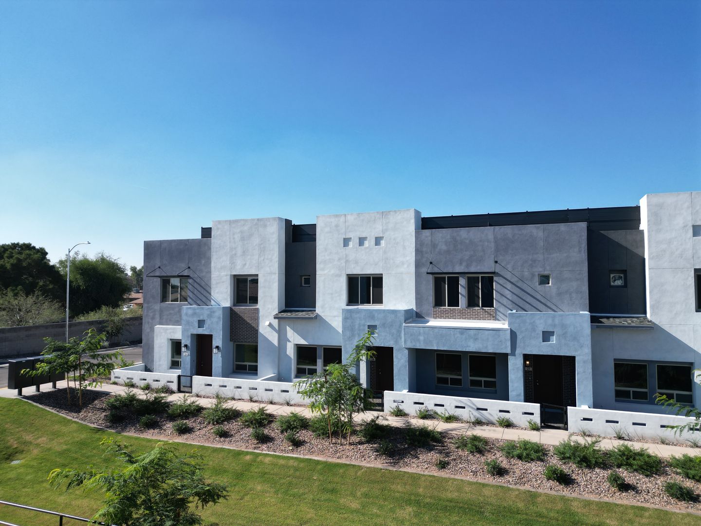 Chandler Townhome: 733 E. Commonwealth Ave 13