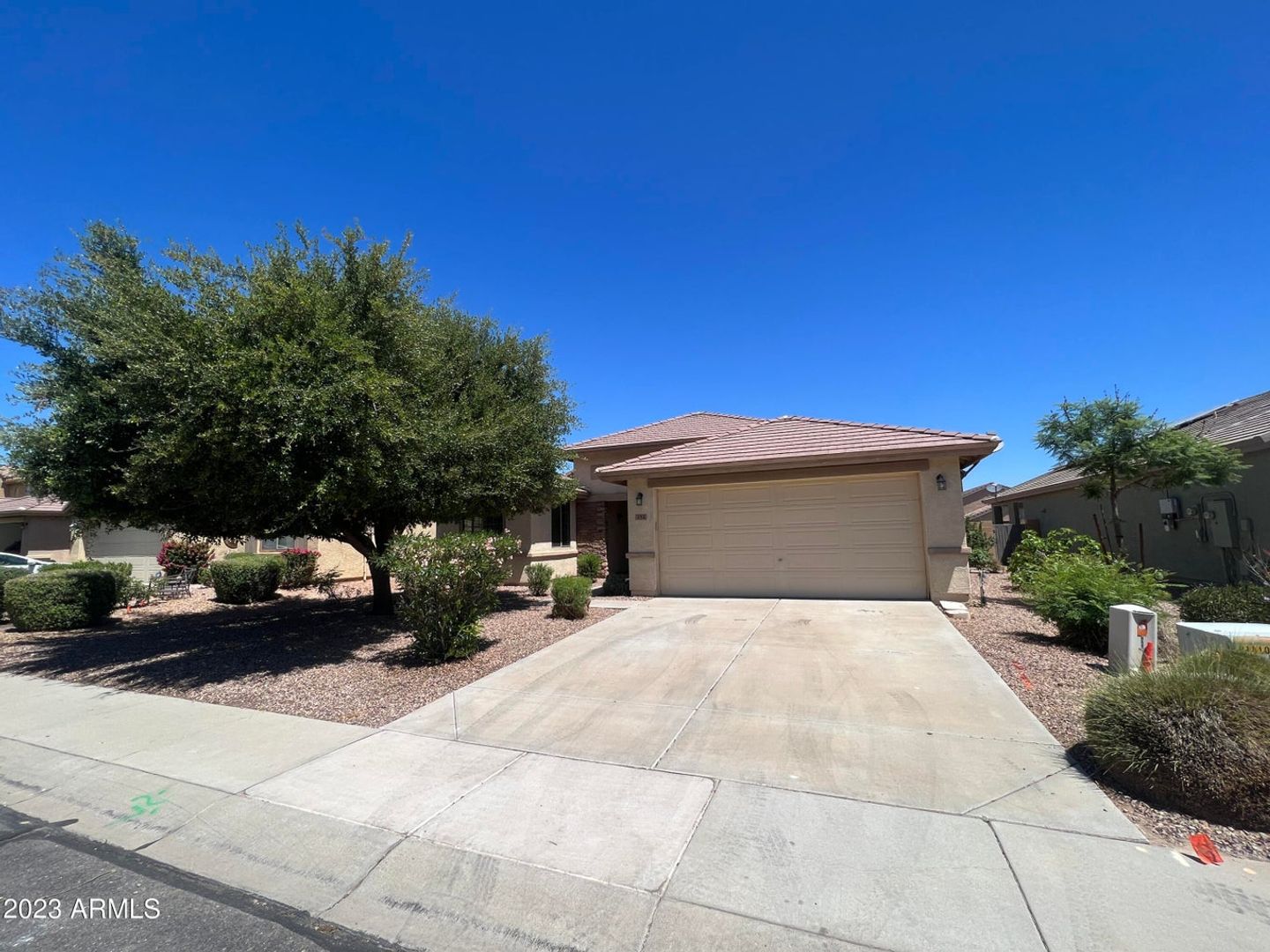San Tan Valley House: 654 W Desert Mountain Dr