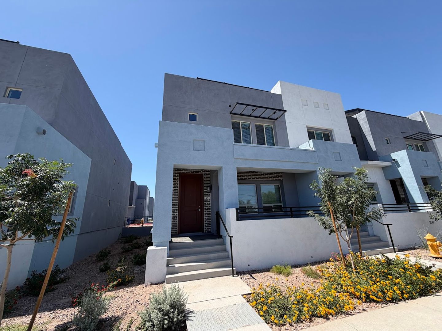 Chandler Townhome: 733 E. Commonwealth Ave 21