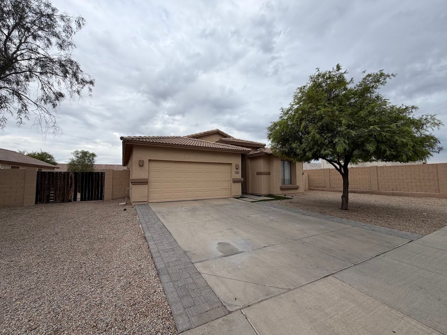 Tolleson House: 3202 S 104th Ave