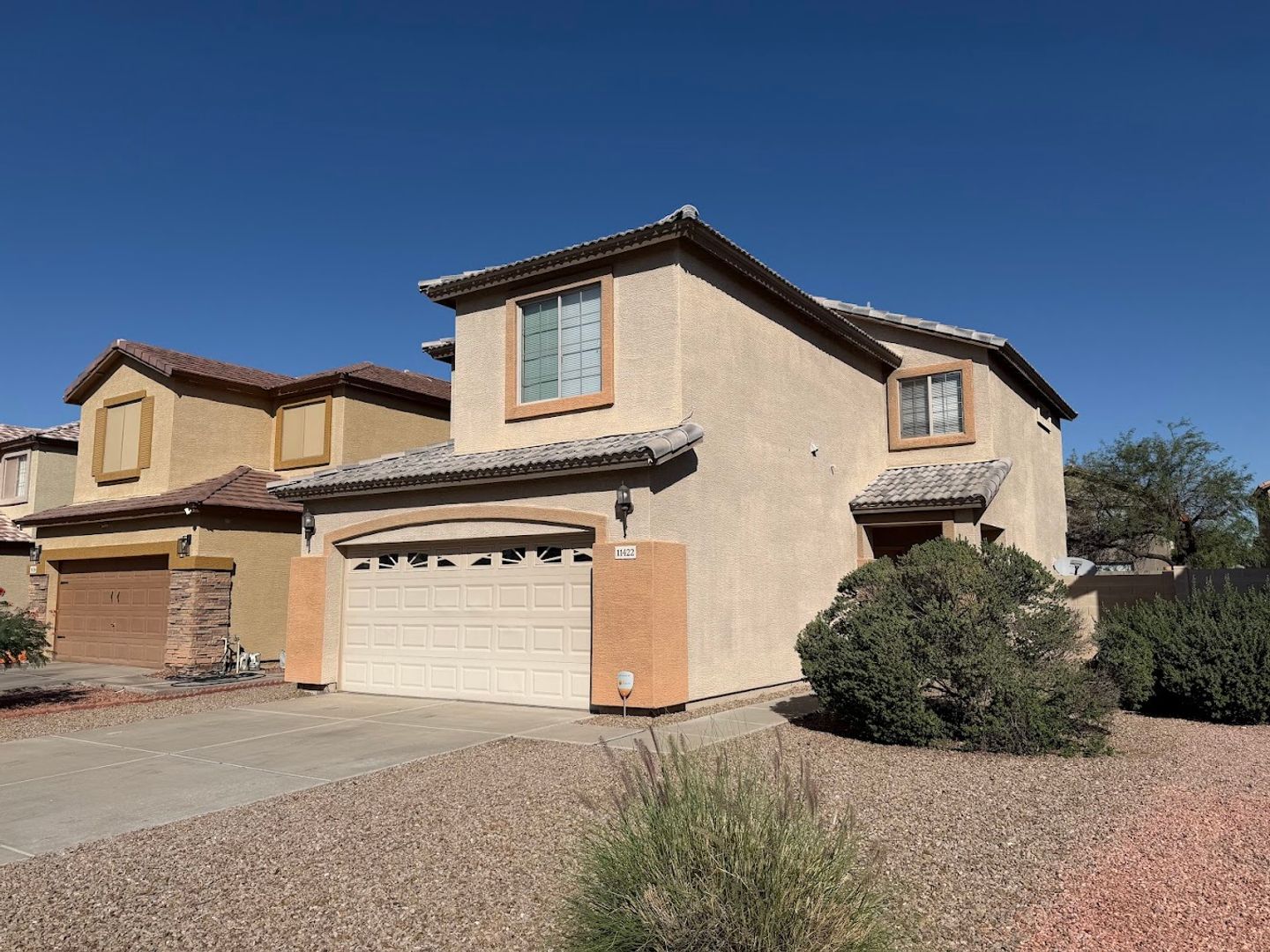 Avondale House: 11422 W Cocopah St