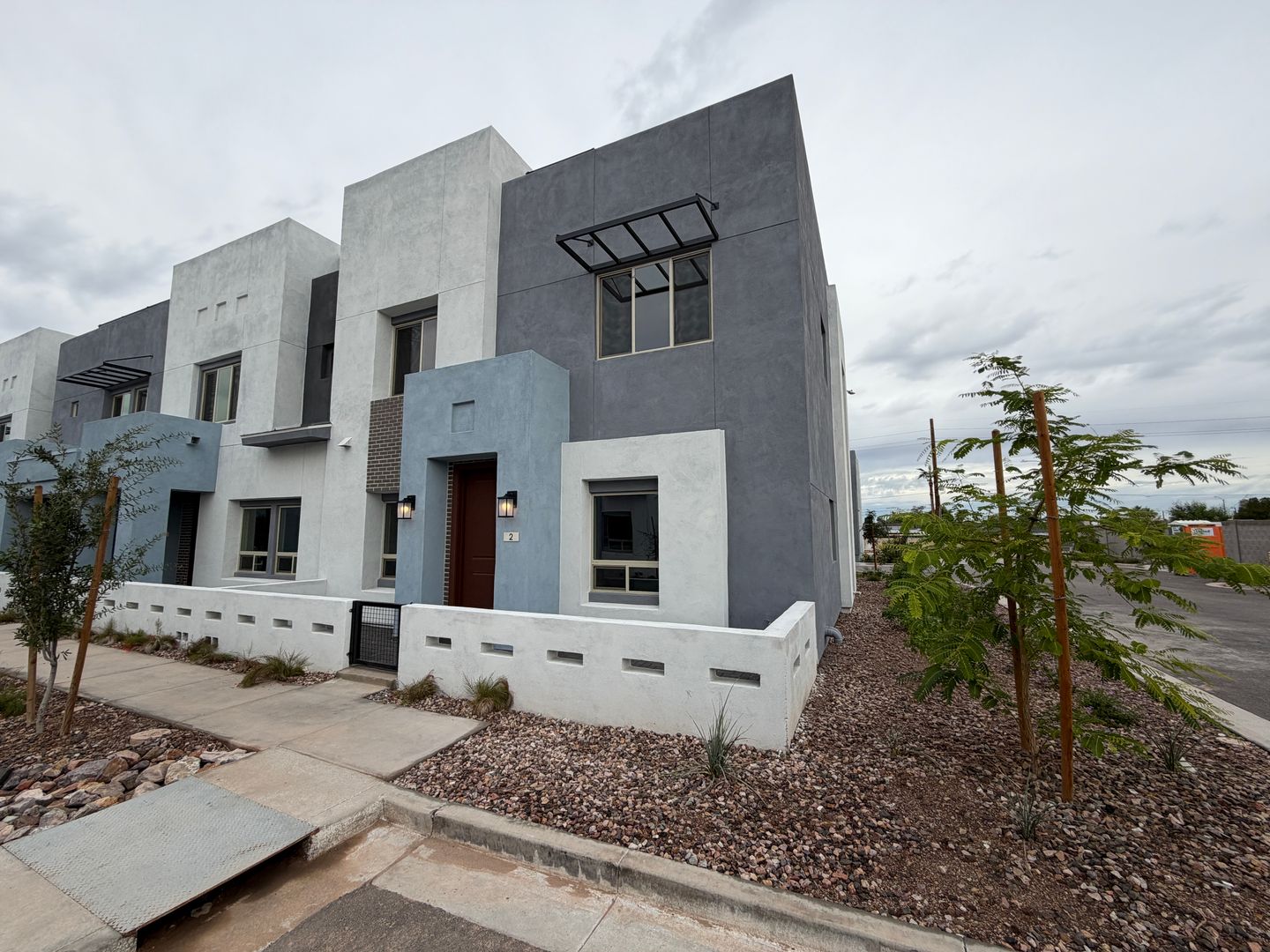 Chandler Townhome: 733 E. Commonwealth Ave 2