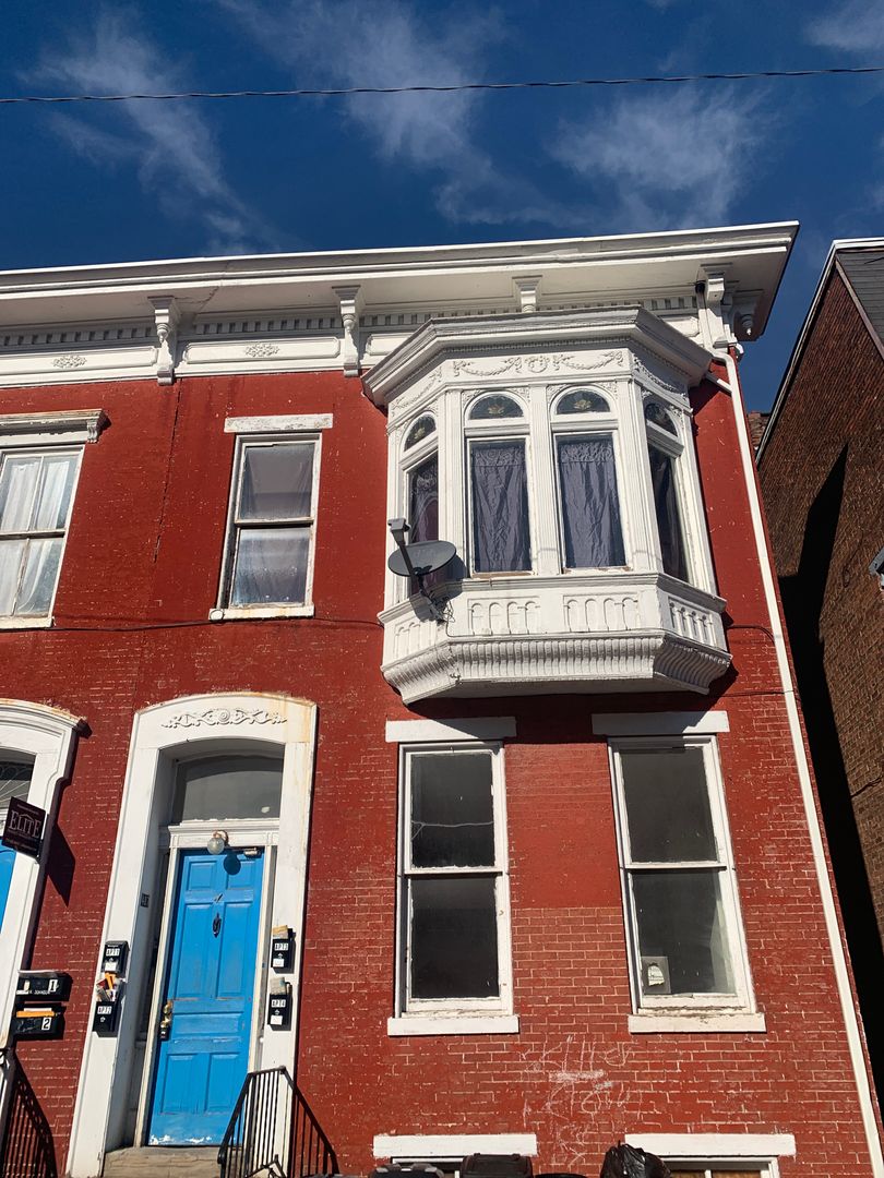 York House: 487 W Market St Apt 1,