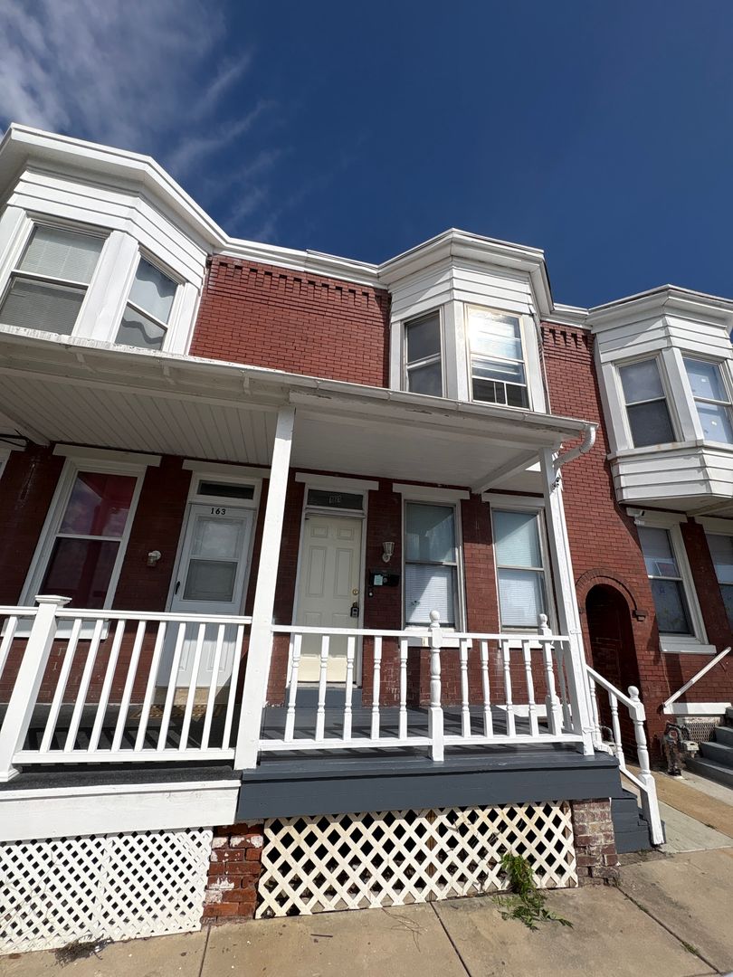 York House: 161 Stevens Ave.