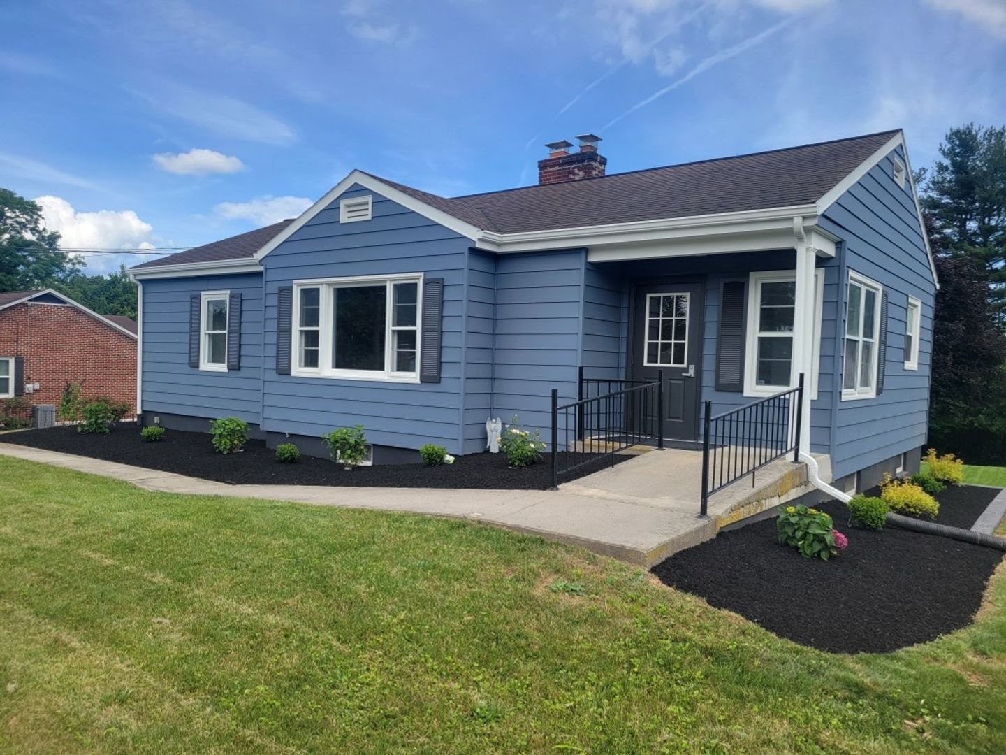 Charming 3+ Bedroom 3 bath Ranch in Mechanicsburg School District