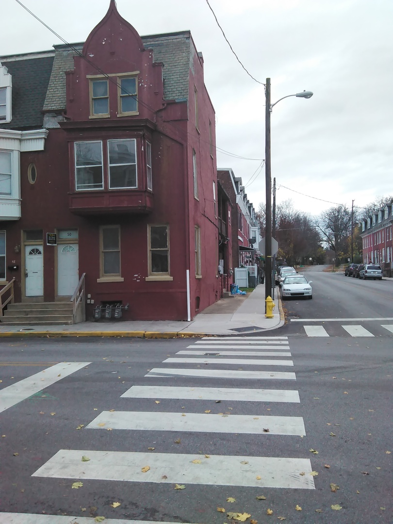 York House: 50 W Jackson St #2,