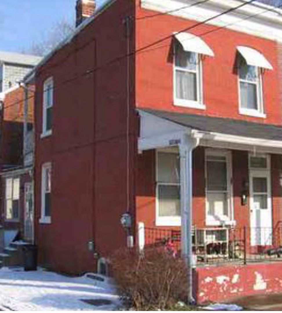 York House: 579 Smith St,