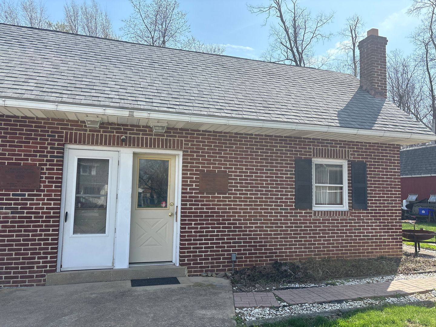 York House: 511 S Yale St Unit 1