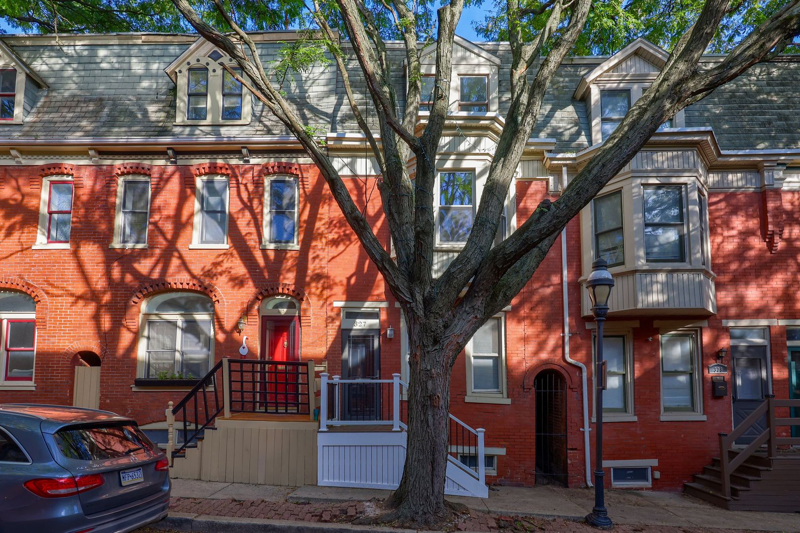 York House: 327 E. Locust St.