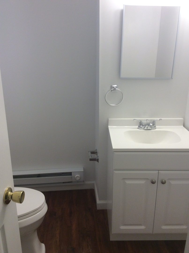 York House: 258 E Philadelphia St Apt 1,
