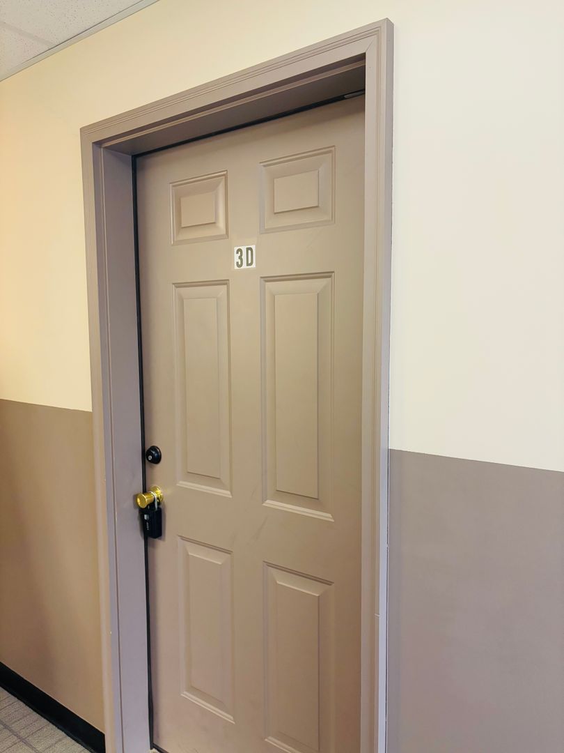 York House: 141 W Market St Apt 3 D