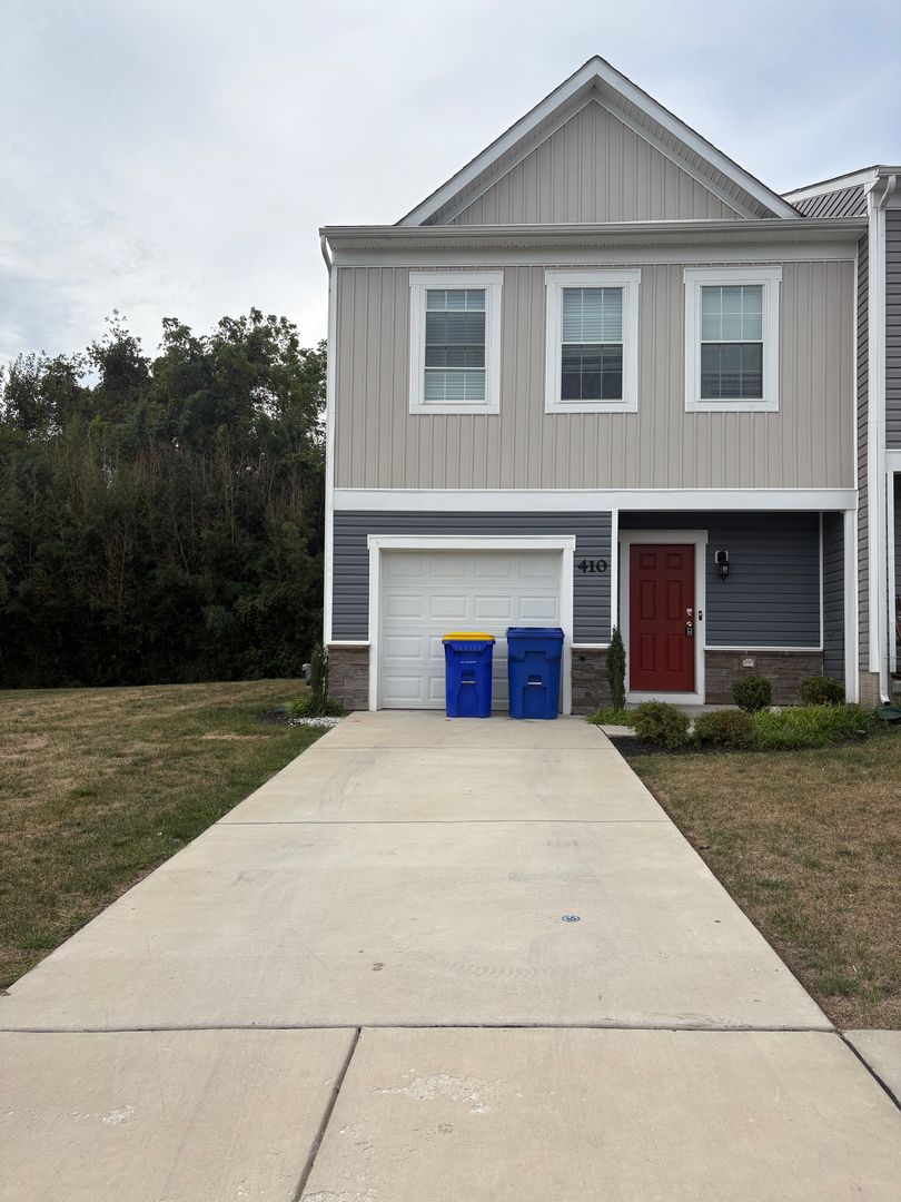 3 Bedroom 2.5 Bath Townhouse Locust Run Northeastern SD