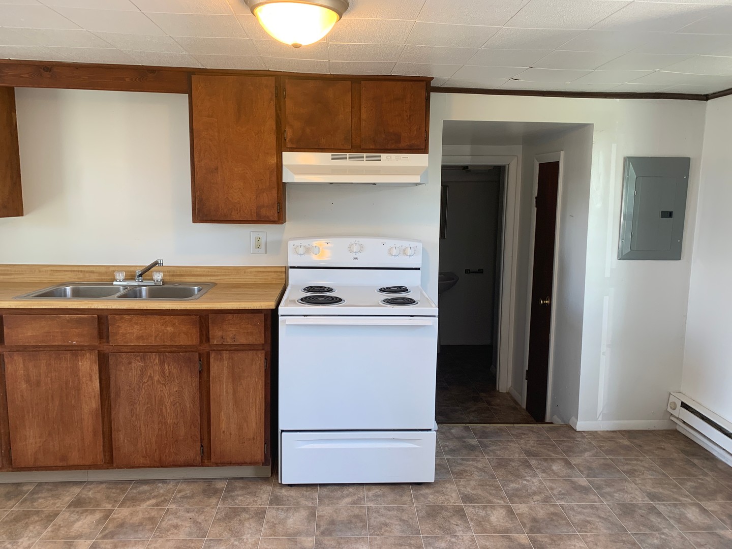 East Prospect House: 12 N Main St Apt C