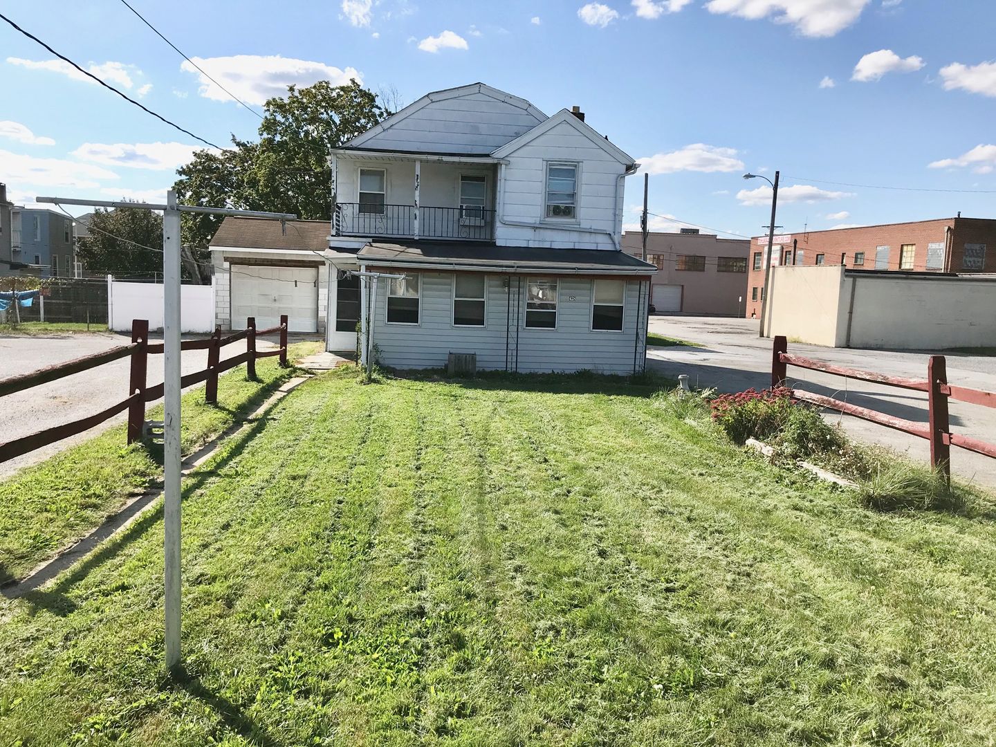 York House: 428 Norway St