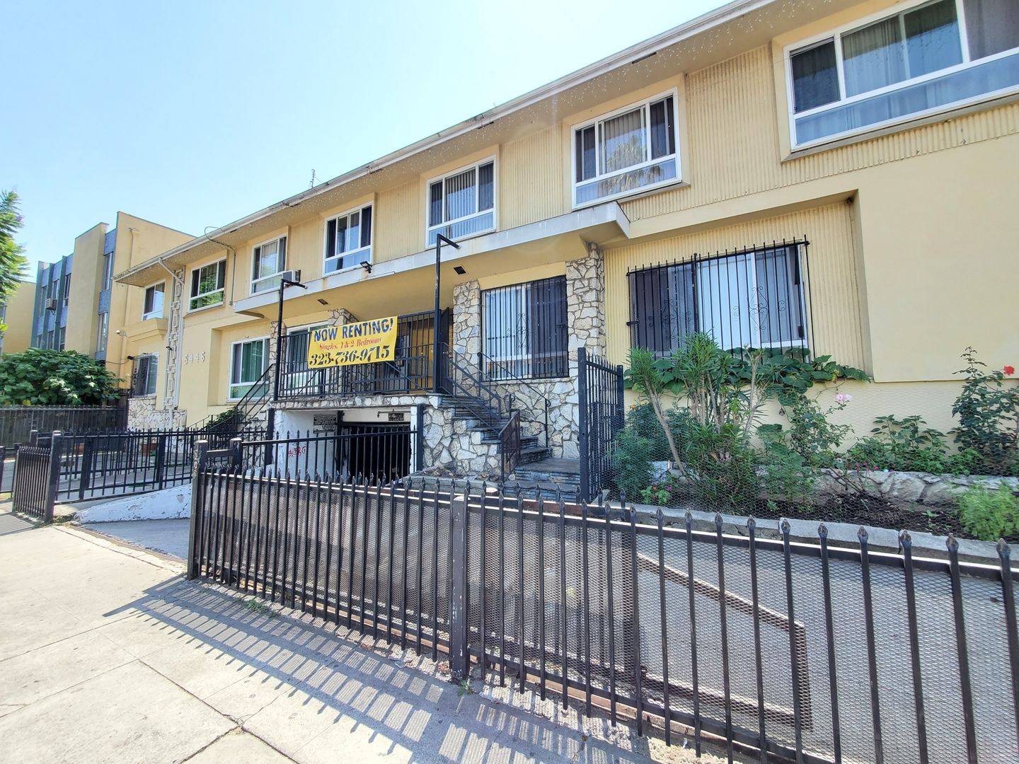 Los Angeles Apartment: 5446 Sierra Vista Ave.