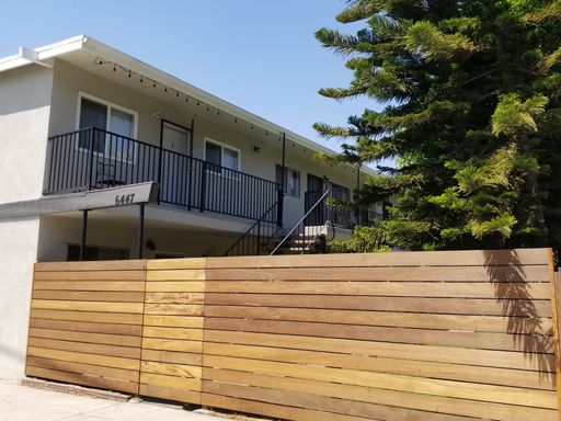 (HIGHLAND PARK AREA) COMING UP! RENOVATED ONE BEDROOM APARTMENT! SMALL PET WELCOME! – photo 1