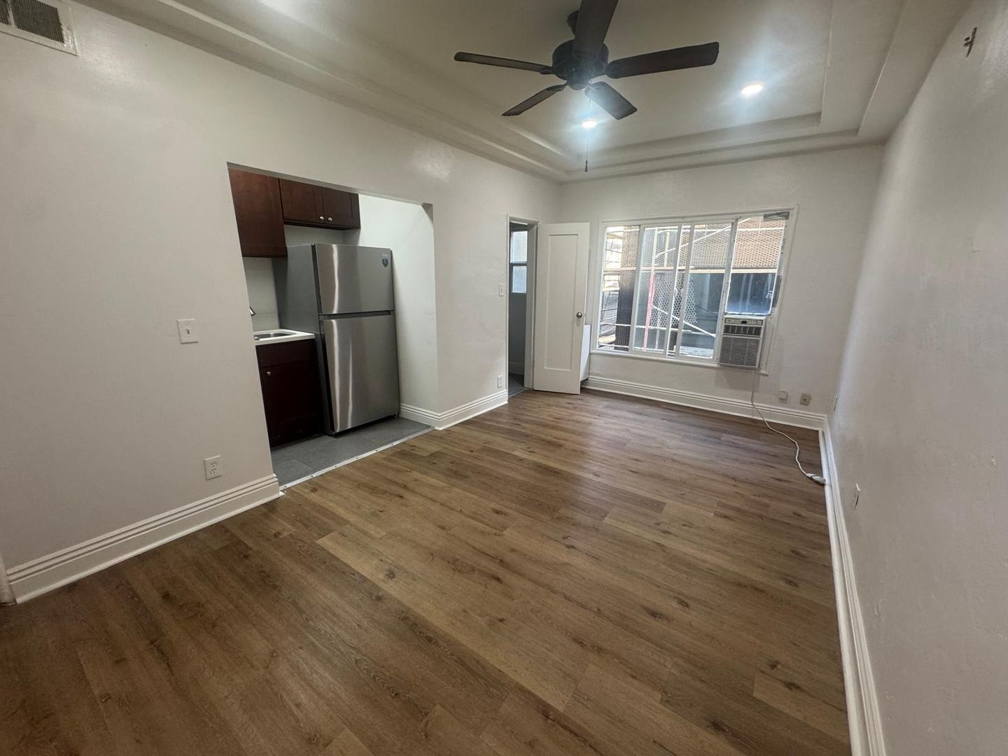 Los Angeles Apartment: 221 N. Rampart