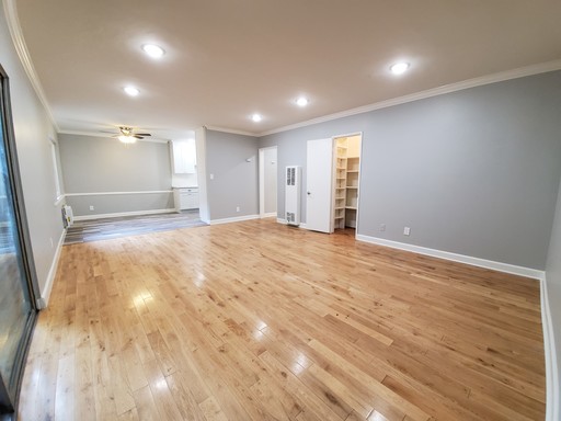 (HOLLYWOOD) OPEN HOUSE! RENOVATED TWO BEDROOM APARTMENT! SMALL PET WELCOME! – photo 1