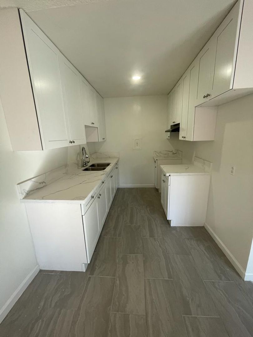 Compton Apartment: 1501 Kay St