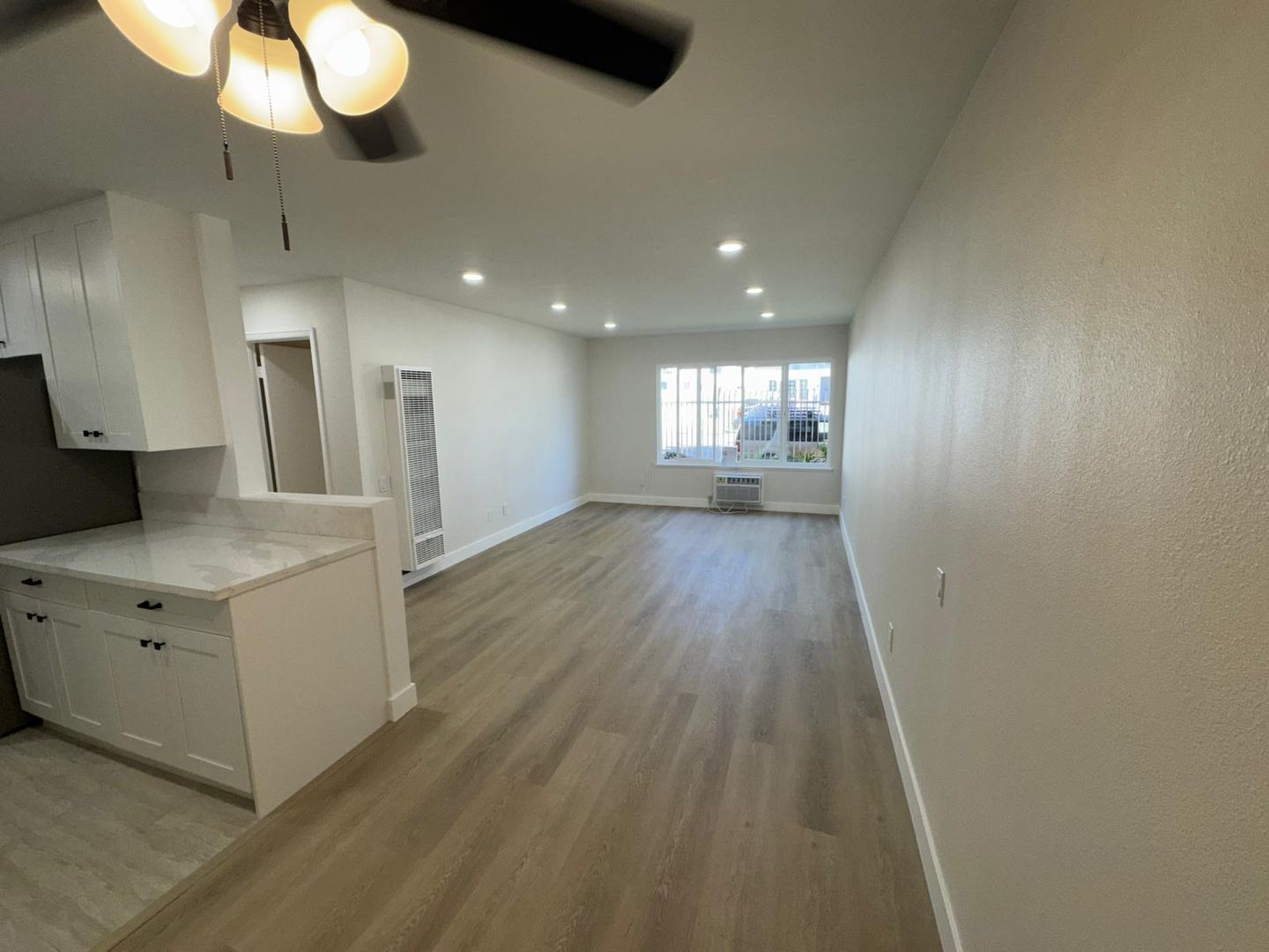 Los Angeles Apartment: 1237 Arapahoe St.