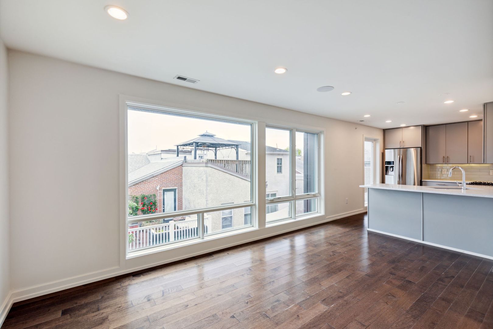 Philadelphia Condo: 708 S Sartain St - Unit 4
