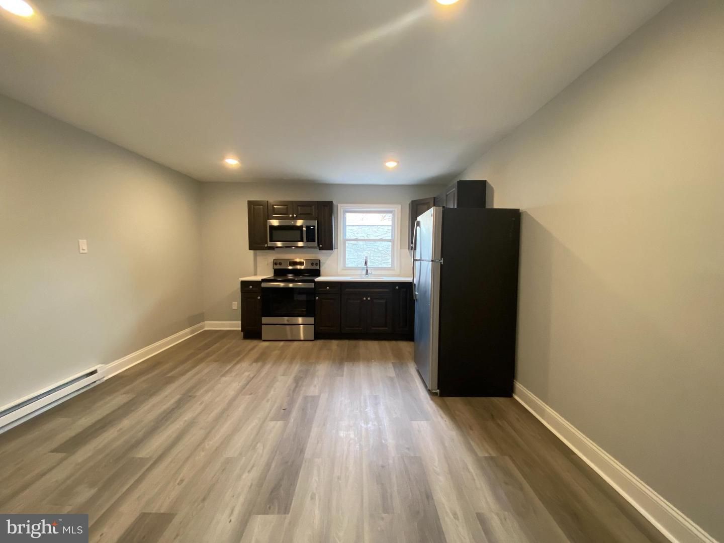 Philadelphia Apartment: 21 E Price Street