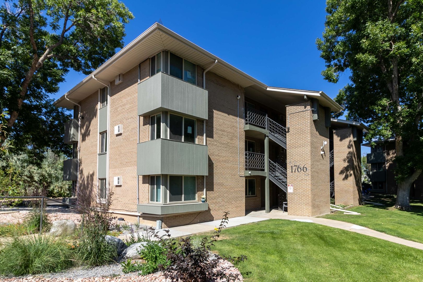 Louisville Apartment: 1722 Garfield Ave