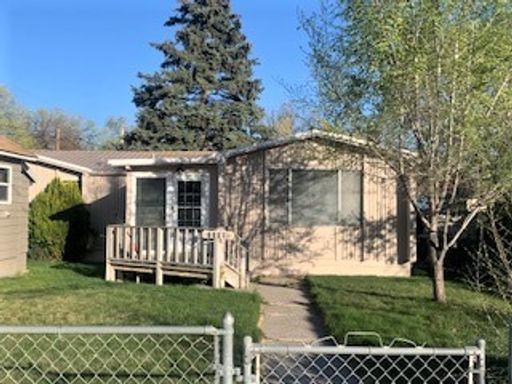 Spacious 2 bedroom 2 bath home in Elko