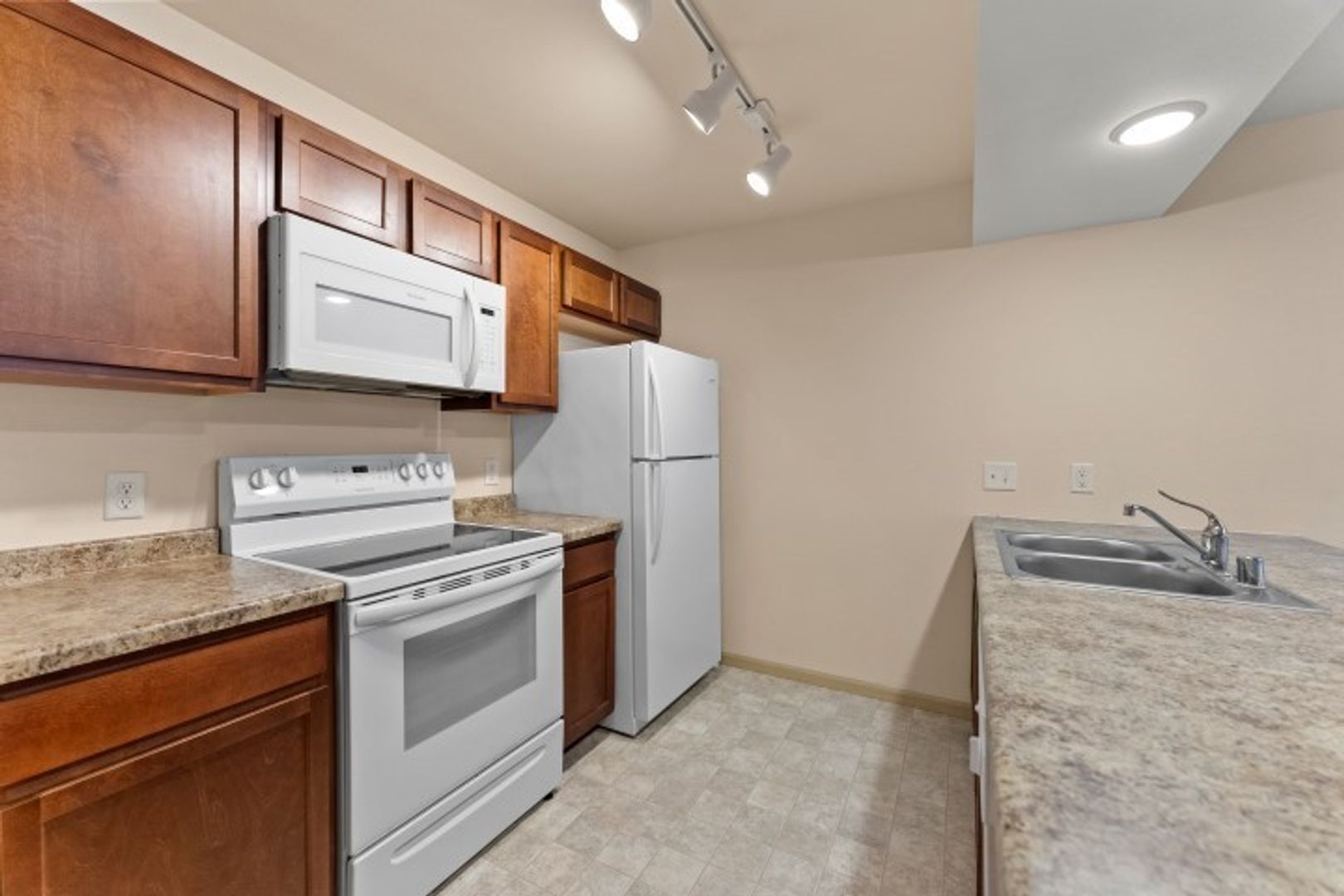 Middleton Apartment: 2862-2864-2866-2868 Pleasant View Rd
