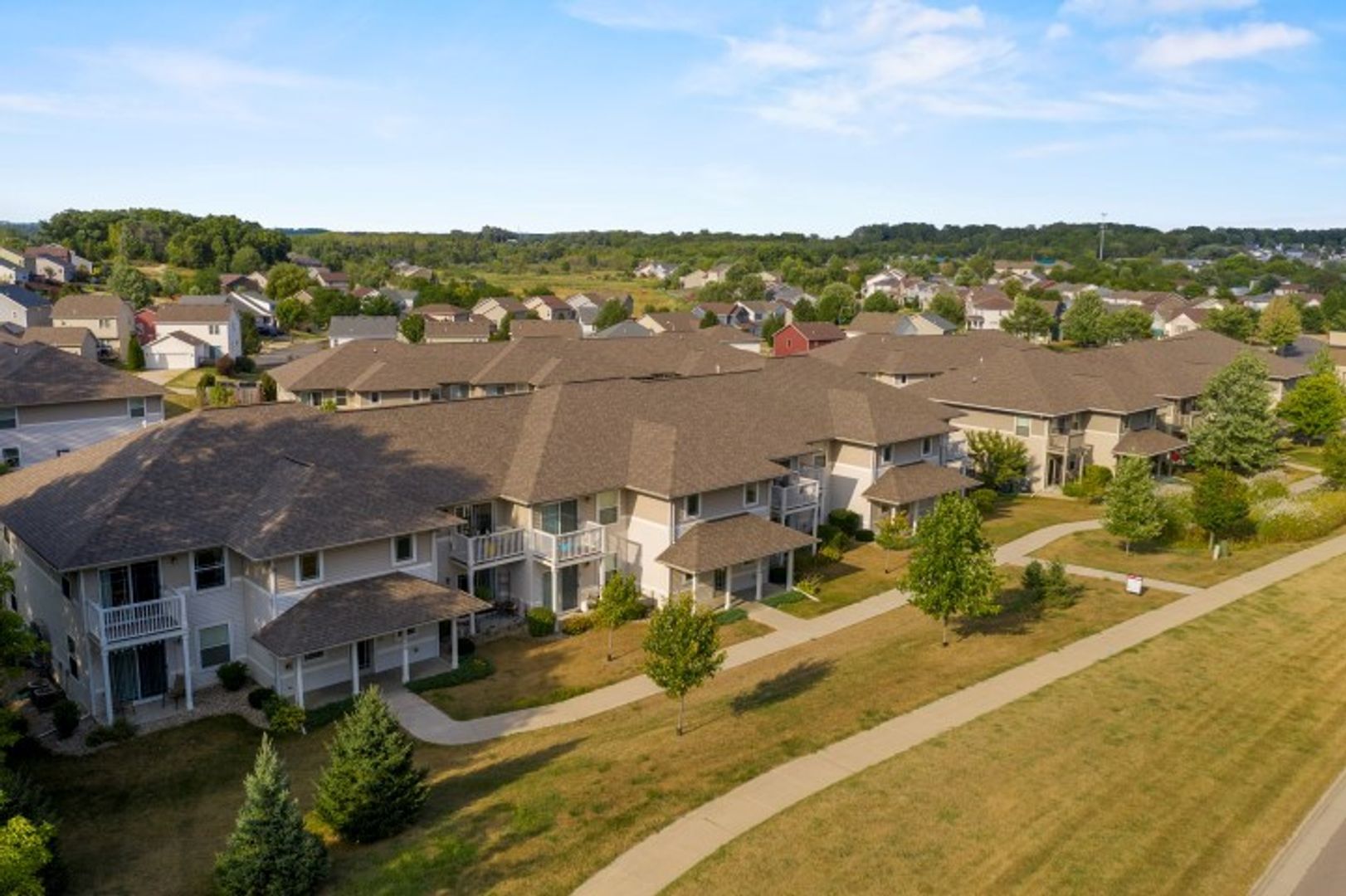 Madison Apartment: 5002-5006-5010 Siggelkow Rd