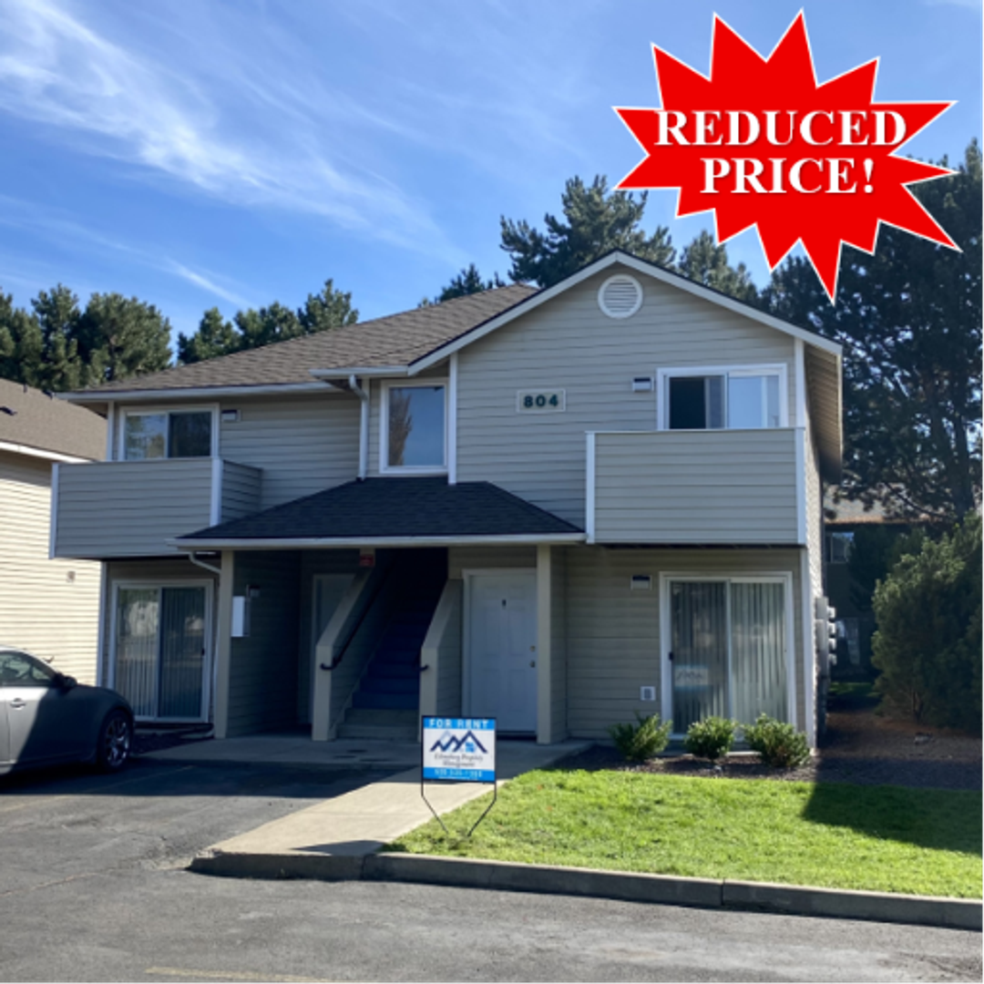 Ellensburg Apartment: 804 E Juniper Ave.