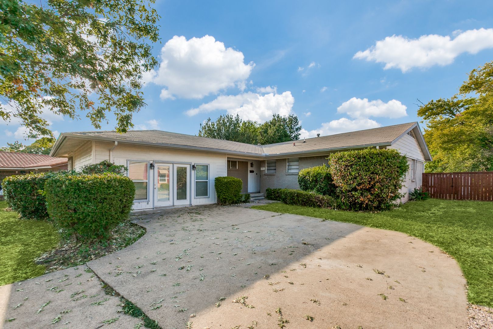 Garland House: 205 Valencia Drive