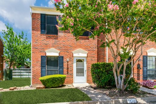 Charming 2-Bedroom Condo in Coppell!