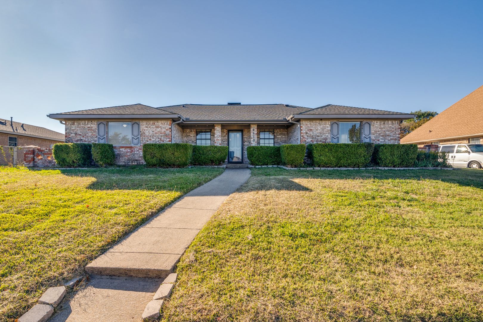 Garland House: 4610 Candlestick Dr.
