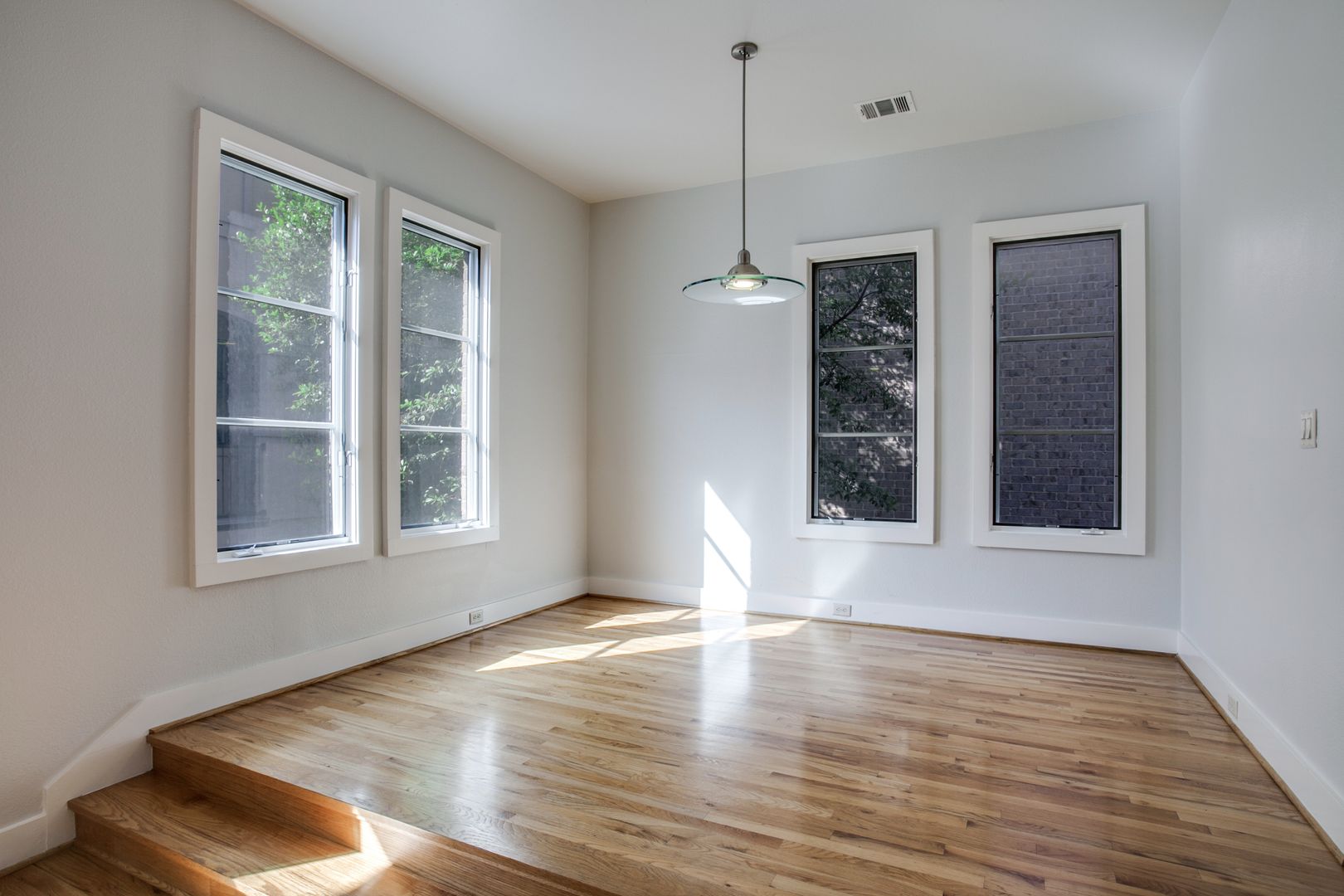 3805 Holland Ave 7 of 12