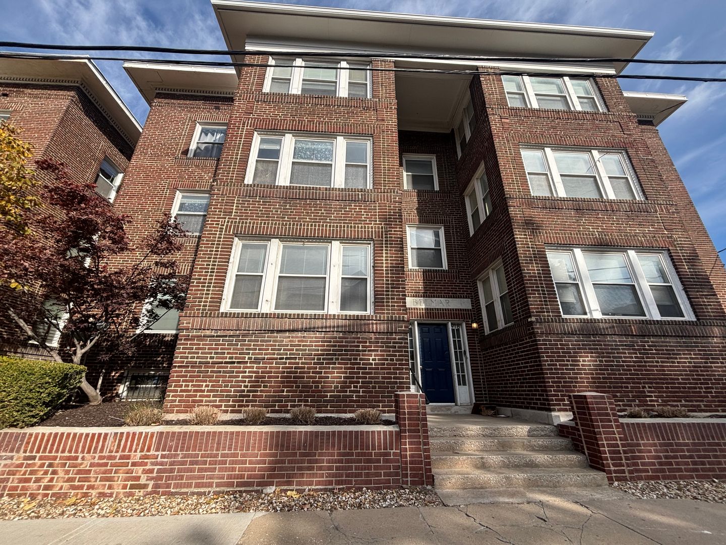 Kansas City Apartment: 916-918 E 39th St.