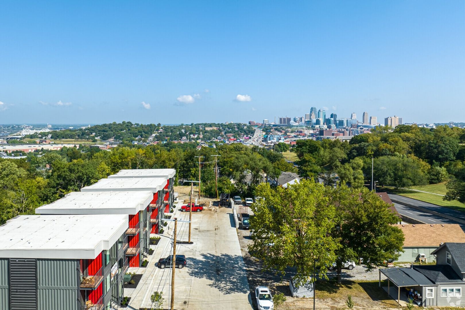 Kansas City Apartment: 2950 Summit St.