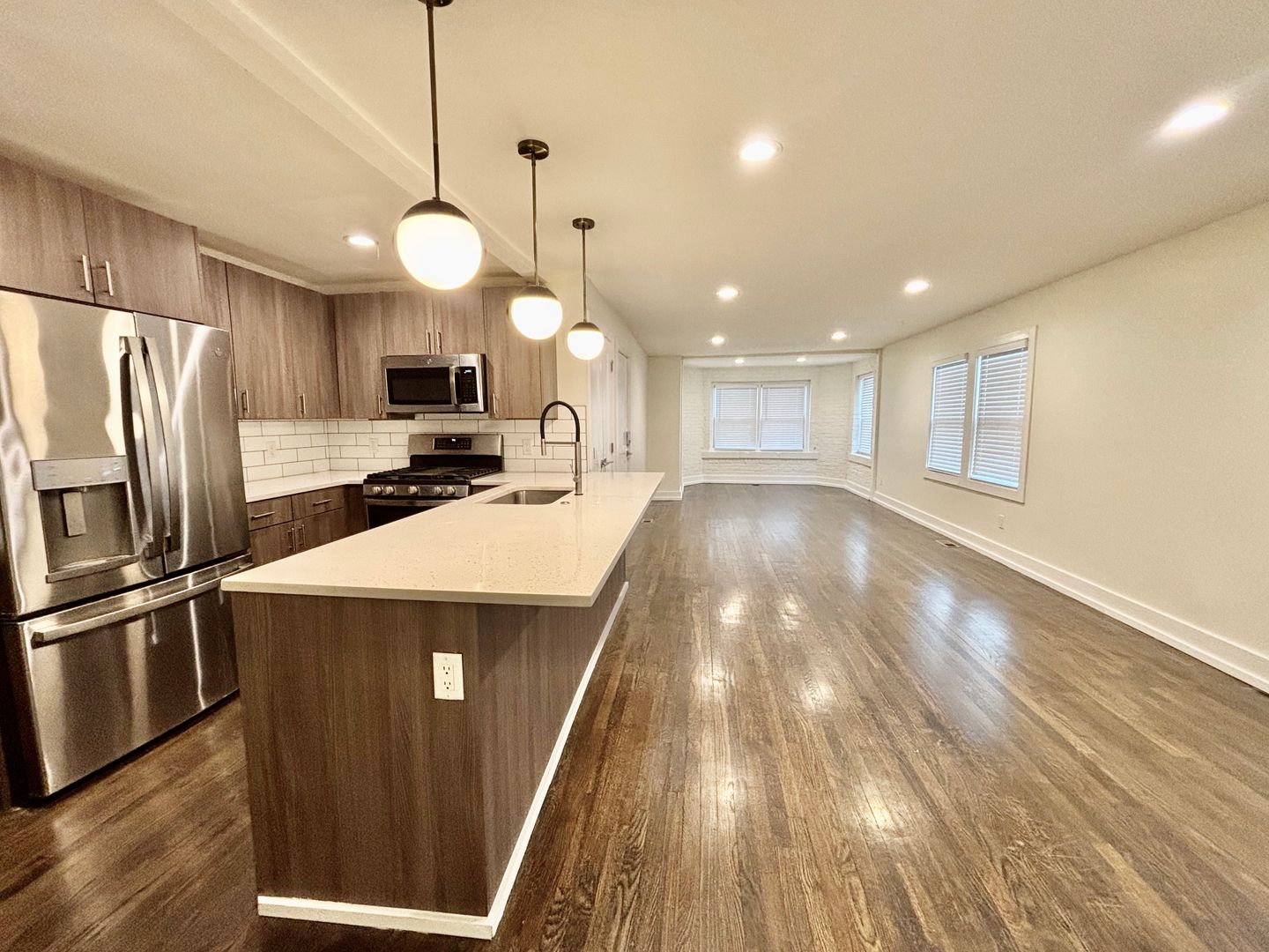 Kansas City Apartment: 4311-4325 Roanoke Parkway