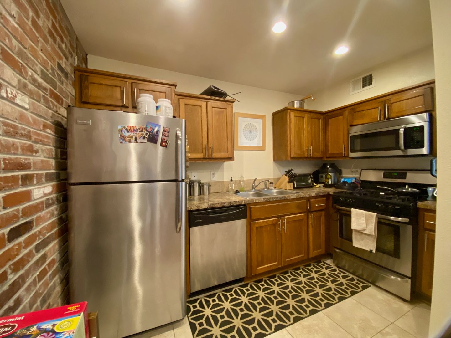 Kansas City Apartment: 3953-3957 Warwick Boulevard
