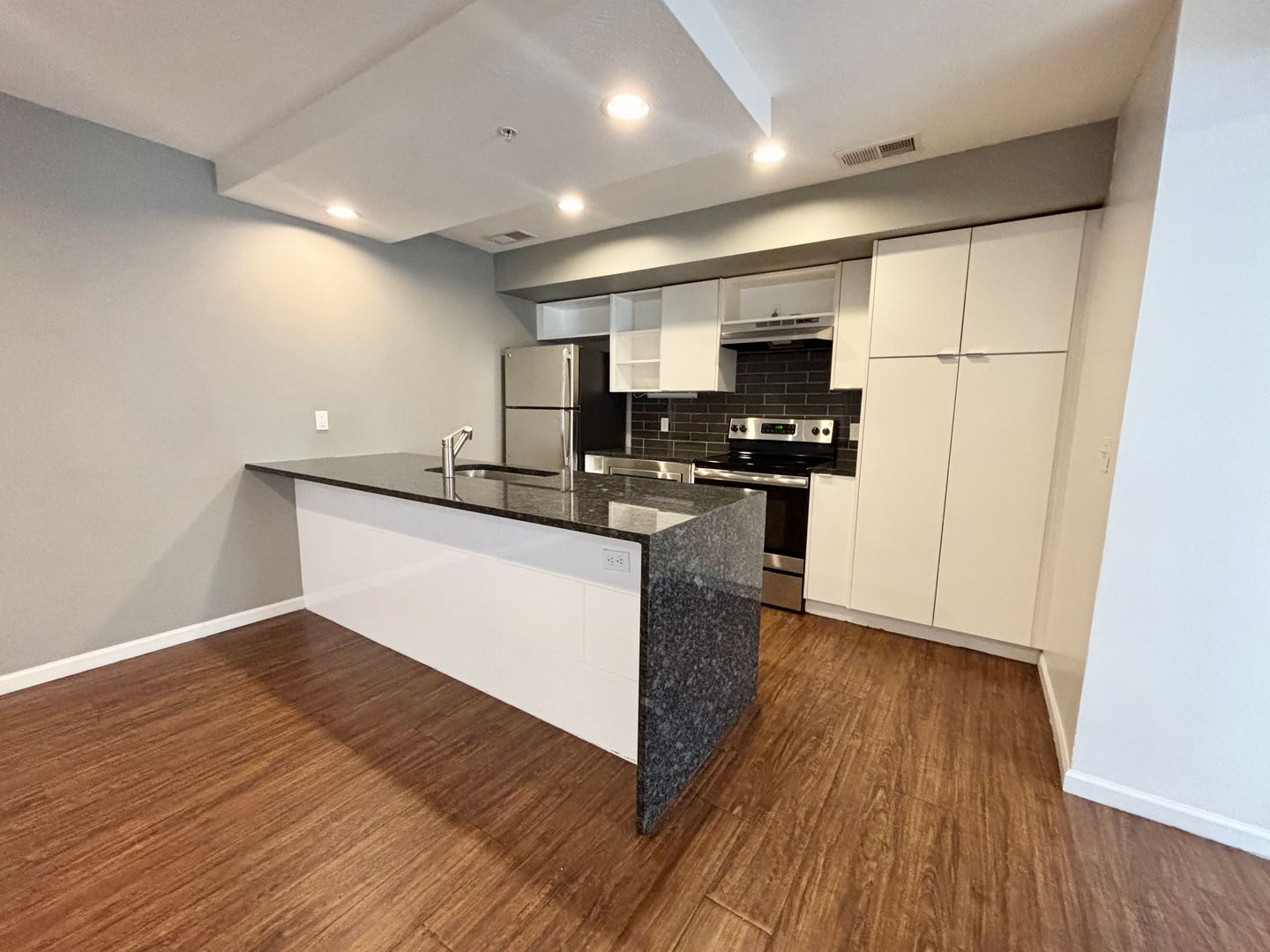 Kansas City Apartment: 4445 Washington Street