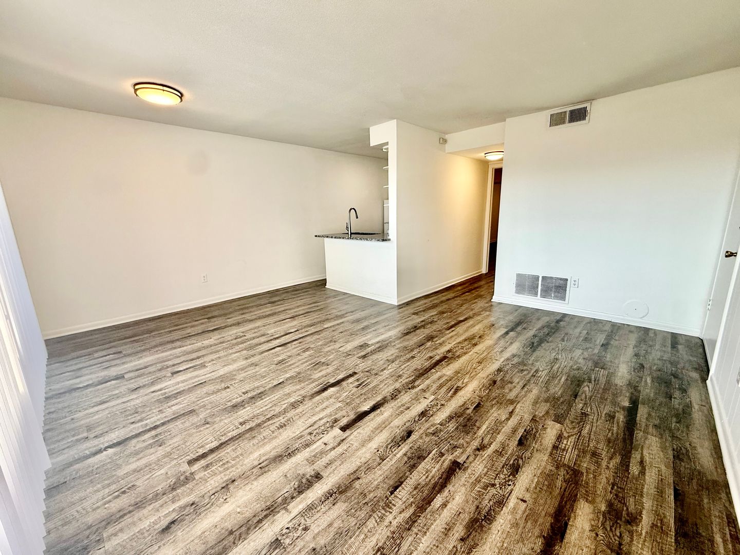 Kansas City Apartment: 4414 Jarboe St