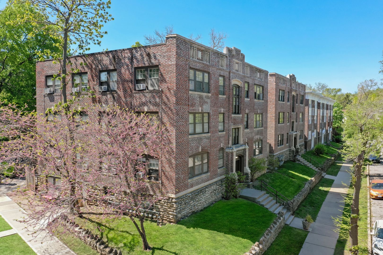 Kansas City Apartment: 1301-21 Valentine Road, 3801-07 Terrace Street