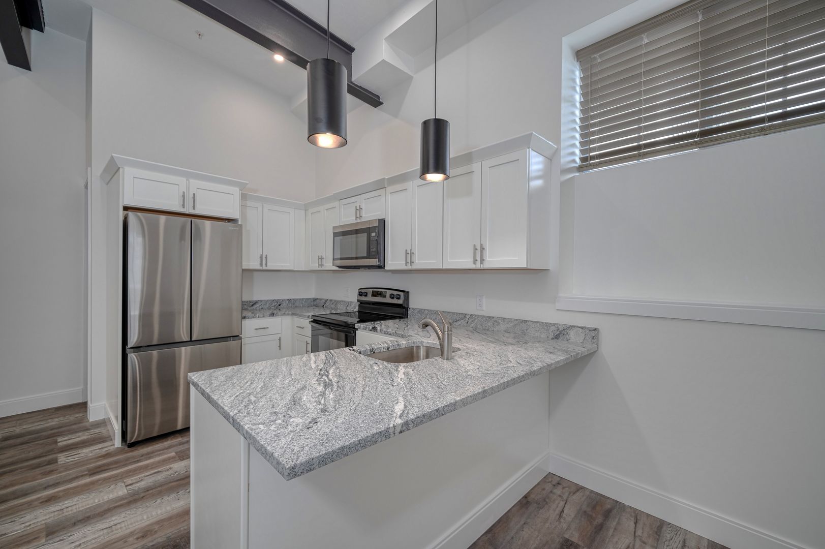 Plymouth Apartment: 10 Water Street